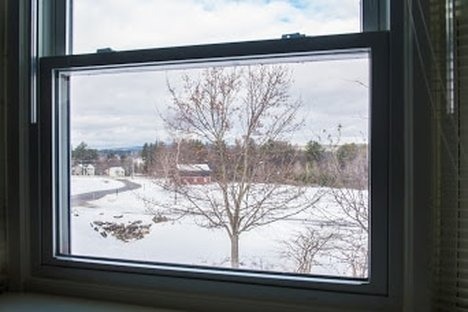 imgi_2_window